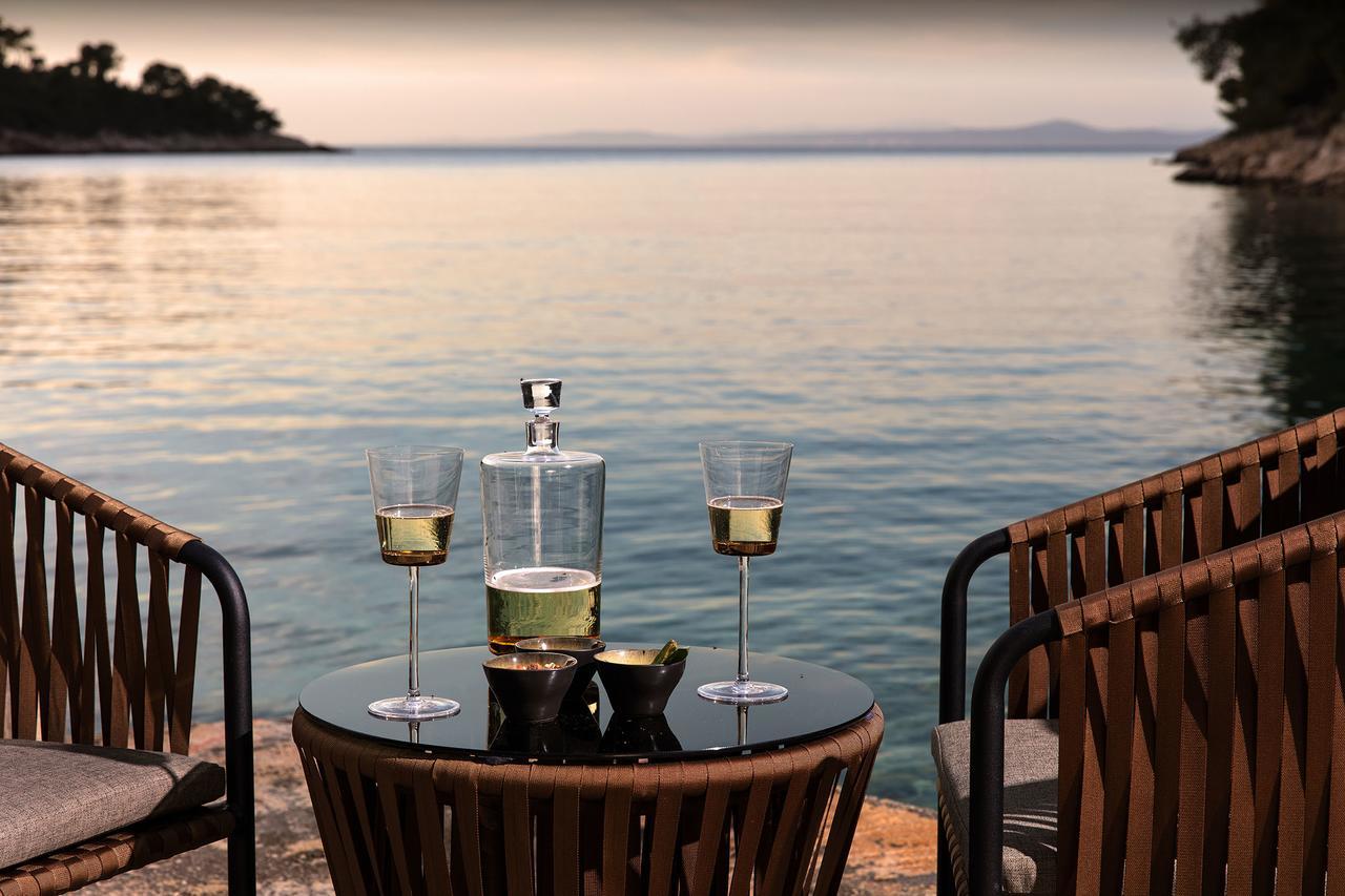 Готель Little Green Bay Hvar Island Екстер'єр фото