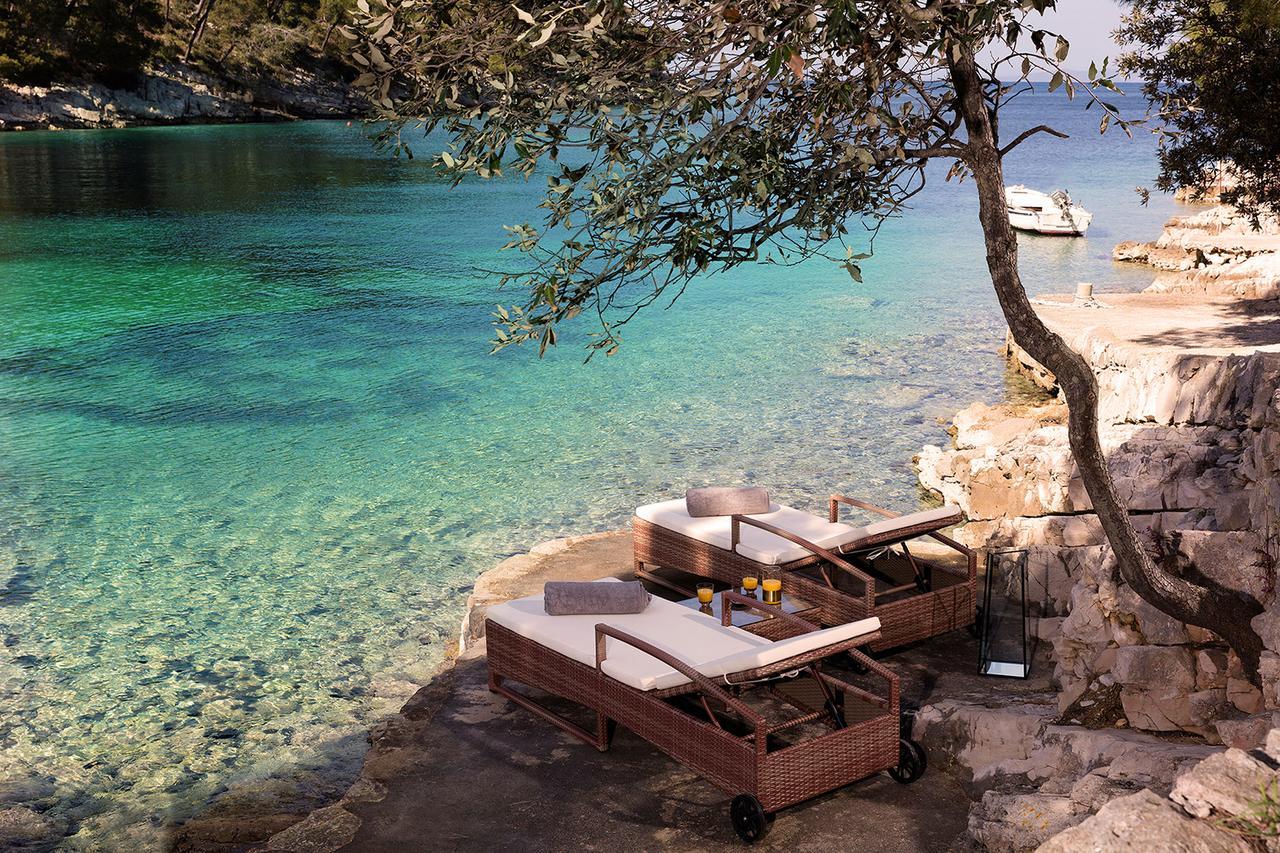 Готель Little Green Bay Hvar Island Екстер'єр фото